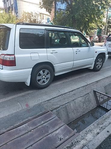 Продажа авто: Subaru Forester: 2000 г., Кроссовер — 4
