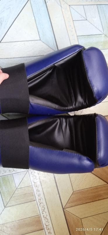 Перчатки: Перчатки, футы и форма тайквандо итф. Б/у, но в хорошем состоянии — 2