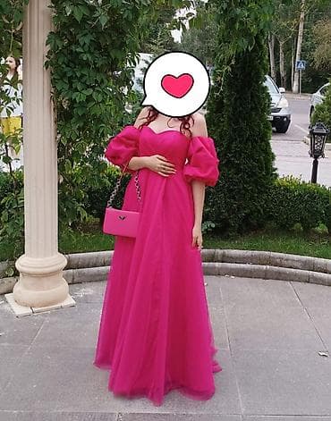 Прокат одежды: Вечернее платье ярко‑розового цвета в пол. - Силуэт: А‑образный — 2