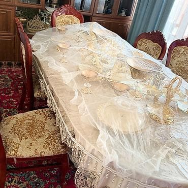 стол для зала: Б/у состояние яхши 
Цена 25.000 сом 
10 шт стул 
Ош шайтепа — 2