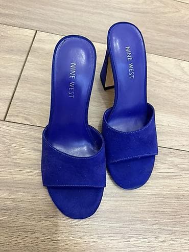 nine: Босоножки-мули Nine West, насыщенный кобальтово‑синий цвет. - Модель — 1