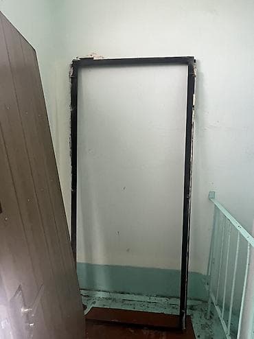 продам черный метал: Двери для домов и квартир, Металлическая, Одностворчатая, Правосторонняя, цвет - Черный — 2