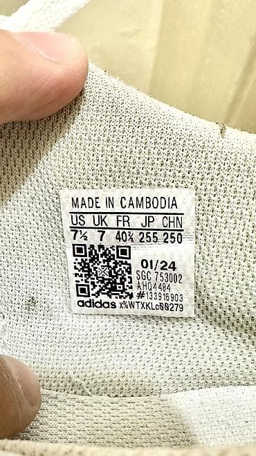 адидас ботас: Продаю сороконожки Adidas оригинал, Заказвыал с Японии, размер 40, но — 5