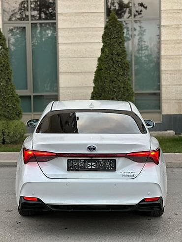 требует вложения: Toyota Avalon: 2021 г., 2.5 л, Автомат, Гибрид, Седан — 6