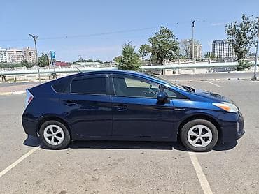prius 50: Toyota Prius: 2013 г., Автомат, Гибрид, Хэтчбэк — 3