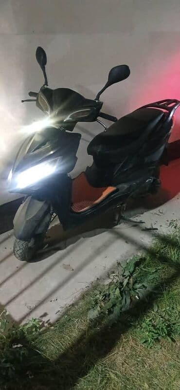 скутер купить: Тип скутера M8, 150 куб. см, Бензин, Б/у — 3