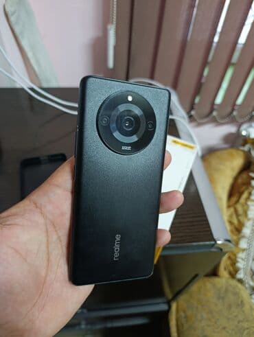 телефон realmi: Realme 11 Pro, 256 ГБ, цвет - Черный — 2