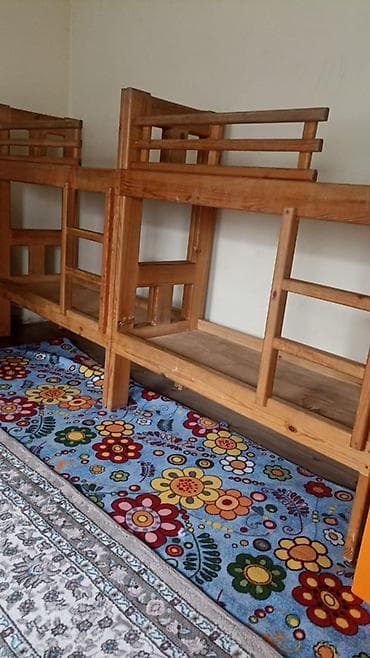 старые сундуки: Дет кроват 10 шт. Оптовая: 3.500.сом. Шкаф 2 шт. Столы 4 шт. Стулу 20 — 5
