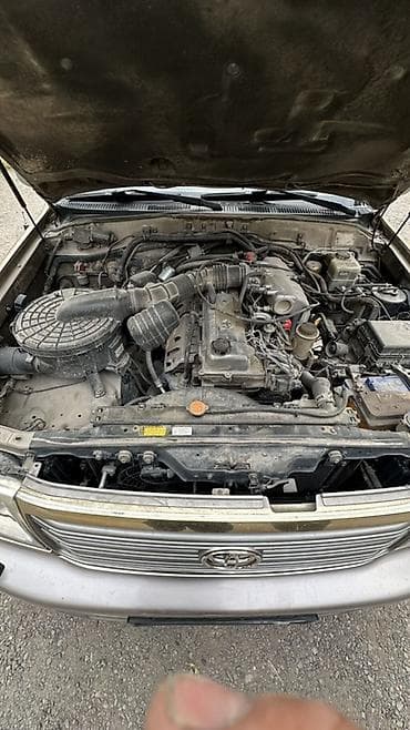 renault 21: Toyota Land Cruiser: 2005 г., 4.5 л, Автомат, Газ, Внедорожник — 6