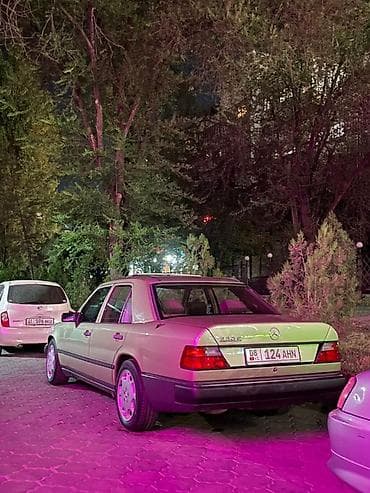 Транспорт: Mercedes-Benz W124: 1989 г., Автомат, Седан — 1