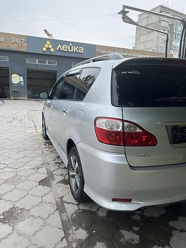 тайоьа: Toyota Avensis Verso: 2004 г., 2 л, Автомат, Бензин, Минивэн — 10