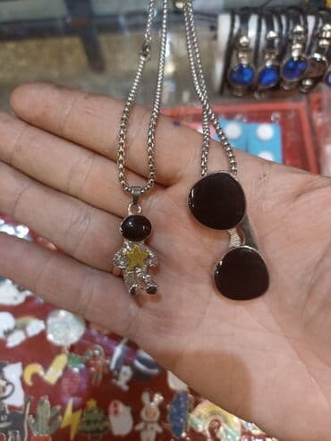 модный современные кыргызские национальные платья: Продаю металлические значки серьги и кулоны на цепочках, значки по — 8