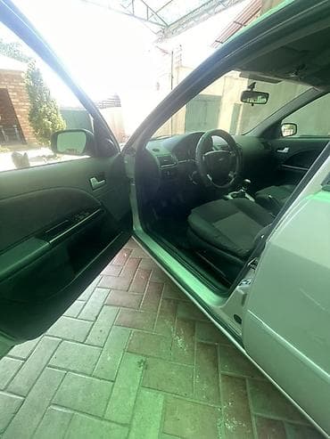 албан авто: Ford Mondeo: 2002 г., 1.8 л, Механика, Бензин, Универсал — 7