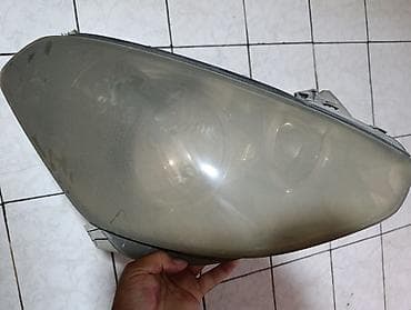 led h1: Передняя левая фара Toyota — 1