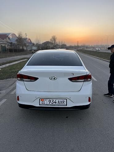 mazda mx: Hyundai Sonata: 2019 г., Газ — 3