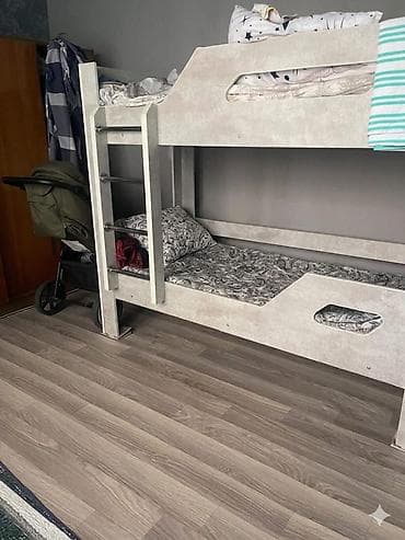 спальник на крышу: Двухъярусная детская кровать, Б/у, ЛДСП, цвет - Серый — 2