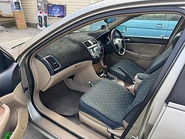q 7: Honda Accord: 2003 г., Автомат, Бензин, Седан — 1