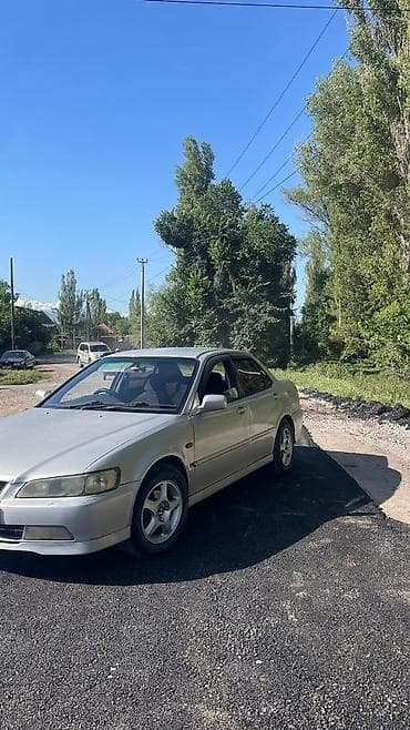 Honda Accord: 2000 г., 1.8 л, Автомат, Бензин, Седан at lalafo.kg Honda Accord: 2000 г., 1.8 л, Автомат, Бензин, Седан