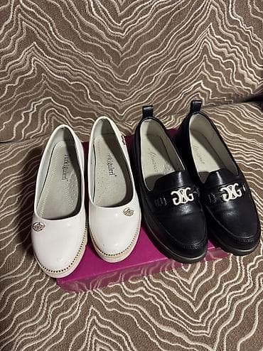 домашние тапки: Кроссовки, 36, 36.5, Б/у, цвет - Белый — 3