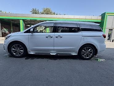 byd e2 2022: Kia Carnival: 2017 г., 2.2 л, Автомат, Дизель, Минивэн — 4