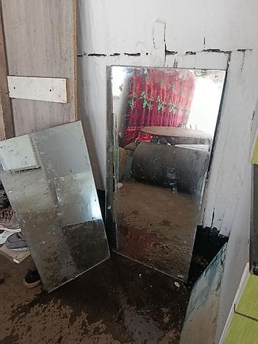 зеркало в полный рост настенное: Зеркала без рам - Два прямоугольных зеркальных полотна. - Материал — 2