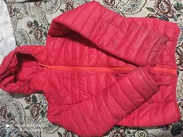 Продается куртка на девочку на 7-8 лет