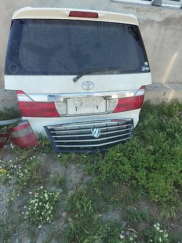 Автозапчасти: Крышка багажника Toyota — 2