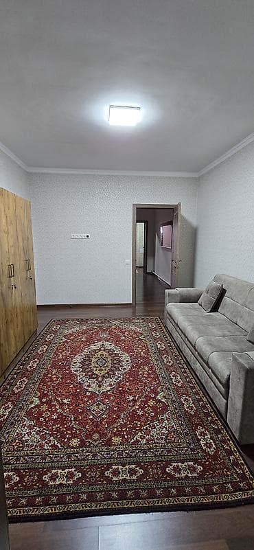 Дома: 350 м², 4 комнаты — 5