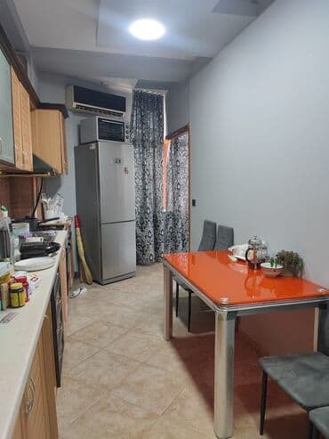 суточная квартира в джалалабаде: 2 комнаты, Парковка, Банные принадлежности, Домофон — 3