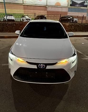 Транспорт: Toyota Corolla: 2022 г., 1.8 л, Автомат, Гибрид, Седан — 3