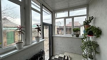 Продажа домов: Продаётся дом с земельным участком в Новопавловке Площадь участка — 6 — 5