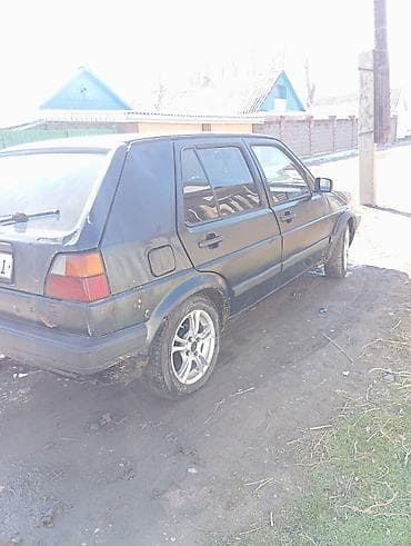 Volkswagen: Volkswagen Golf: 1990 г., 1.8 л, Хетчбек — 5