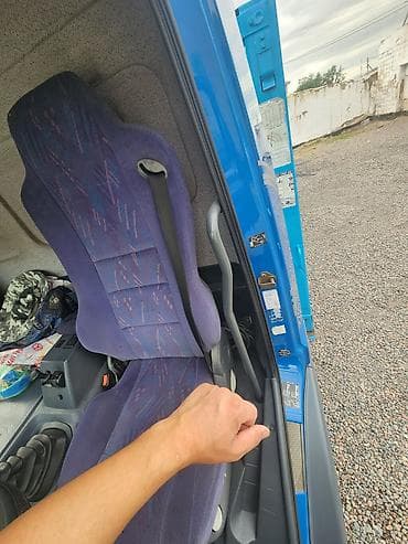 tesla model 3: Манипулятор, Mercedes-Benz, 2004 г., 5 т — 3