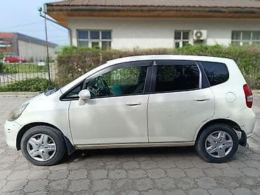 хонда истеп 1: Honda Fit: 2002 г., 1.3 л, Вариатор, Бензин, Хетчбек — 5