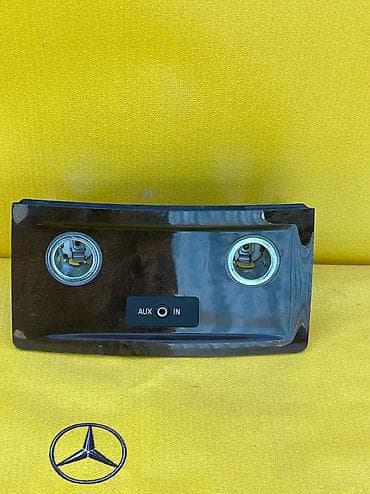 Прикуриватель на bmw e60 с деревом состояние отличное Все запчасти