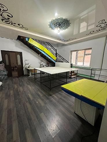 Недвижимость: 🏡 Продаётся 3-этажный дом в Рабочем городке 📐 Площадь дома — 600 м² 🌳 — 5