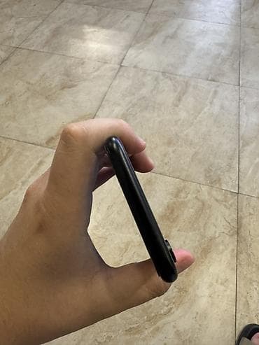 Техника жана электроника: IPhone Xr, Колдонулган, 128 ГБ, Кара, Каптама, 77 % — 5
