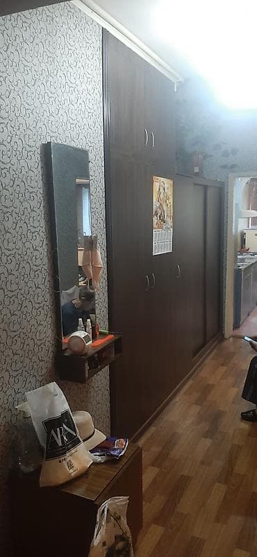 не пригодился: 1 комната, 62 м², Индивидуалка, 2 этаж, Старый ремонт — 2