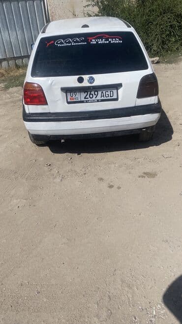 Volkswagen Golf: 1992 г., 1.8 л, Механика, Бензин, Хэтчбэк