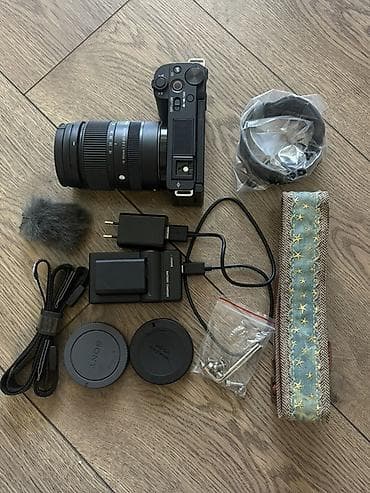 Фото жана видеокамералар: Беззеркальная камера Sony ZV‑E10 с объективом SIGMA 18–50mm F2.8 DC DN — 5