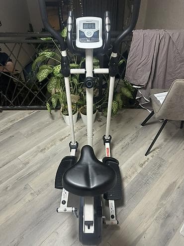 велот: Эллиптический (орбитрек) тренажёр с сиденьем и компьютерной консолью — 1