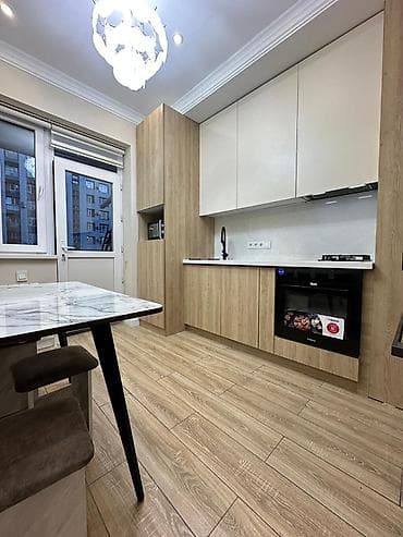 3 room: 3 комнаты, 98 м², 7 этаж — 4