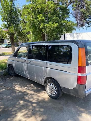 кабина на мото: Honda Stepwgn: 2002 г., 2 л, Автомат, Газ, Минивэн — 4