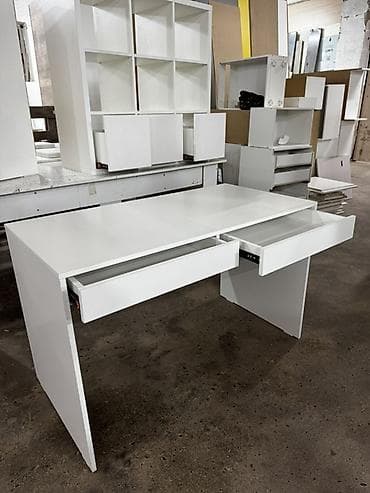 study table: Письменный/рабочий стол в современном минималистичном стиле. - Цвет — 2