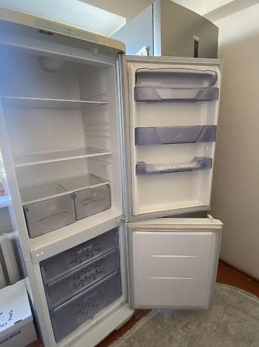 fridge: Холодильник Biryusa, Б/у, Двухкамерный, 60 * 170 * — 1