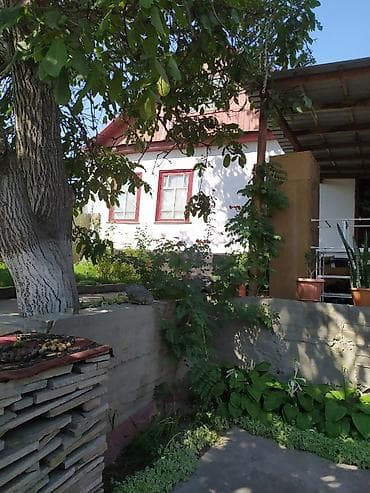 osh flat: Продаем полдома в районе Восточного автовокзала (Осмонкула/ — 2