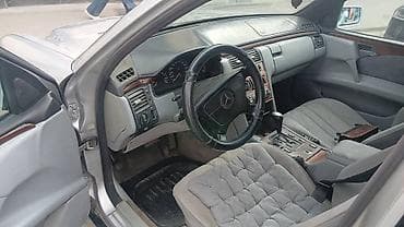 Mercedes-Benz E-Class: 1996 г., Автомат, Седан