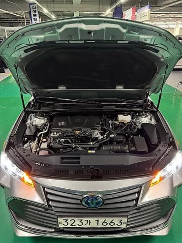 срочный продаю авто: Toyota Avalon: 2020 г., 2.5 л, Вариатор, Гибрид, Седан — 7