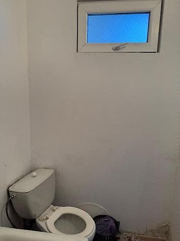 Коммерческая недвижимость: 1 комната — 6