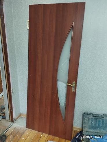 куплю буу двери: Межкомнатные двери (полотно) с остеклением. дерево состояние хорошее — 1